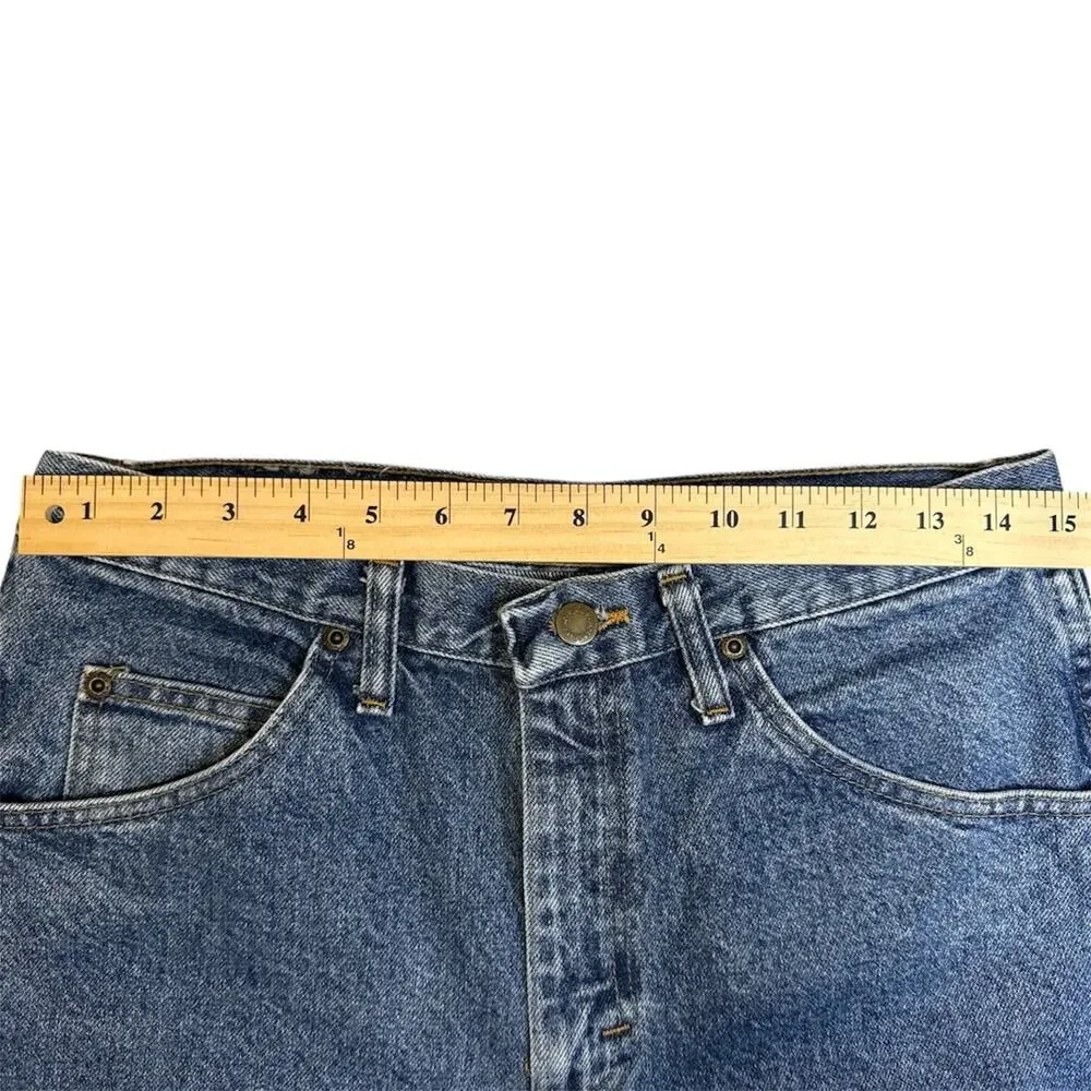 Wrangler Denim Shorts Womens 34 High Rise Blue Jean 5 Pocket Classic - Picture 2 of 5